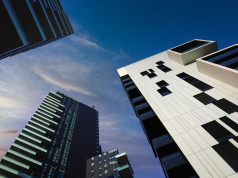Choisir un réseau immobilier pour créer sa propre agence avec accompagnement : les critères à vérifier en 2026